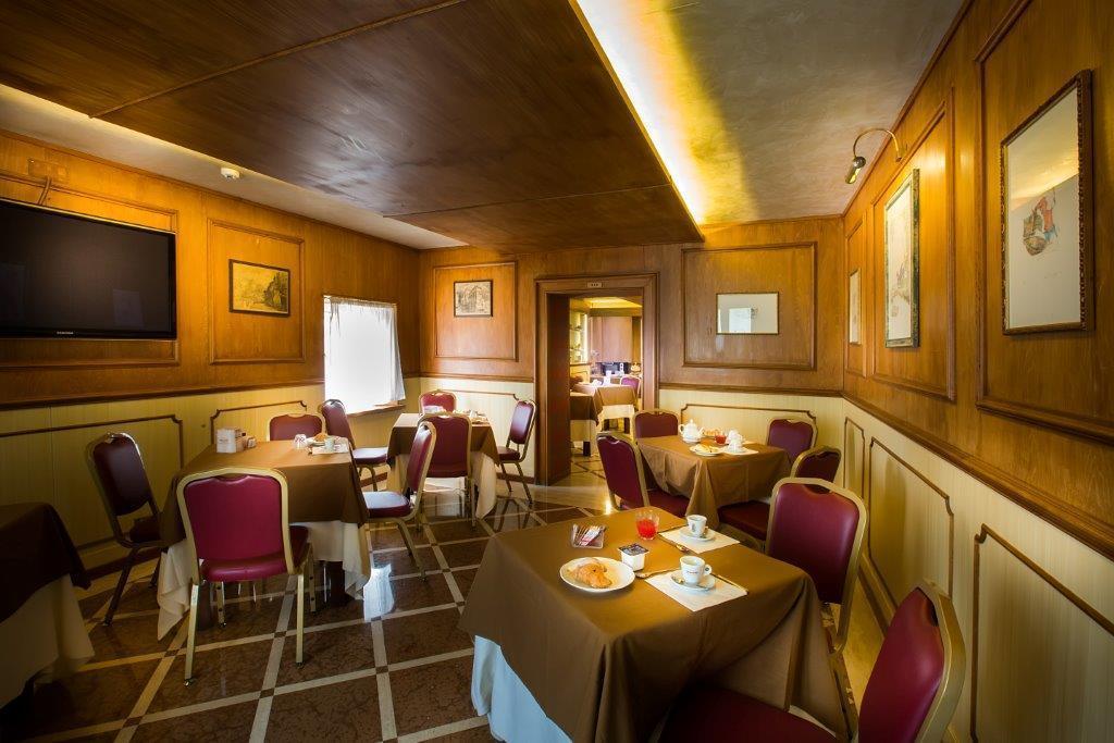 Hotel Camerlengo Corridonia Dış mekan fotoğraf
